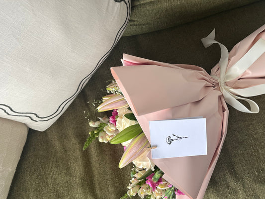 Moyenne Lily Rose Bouquet