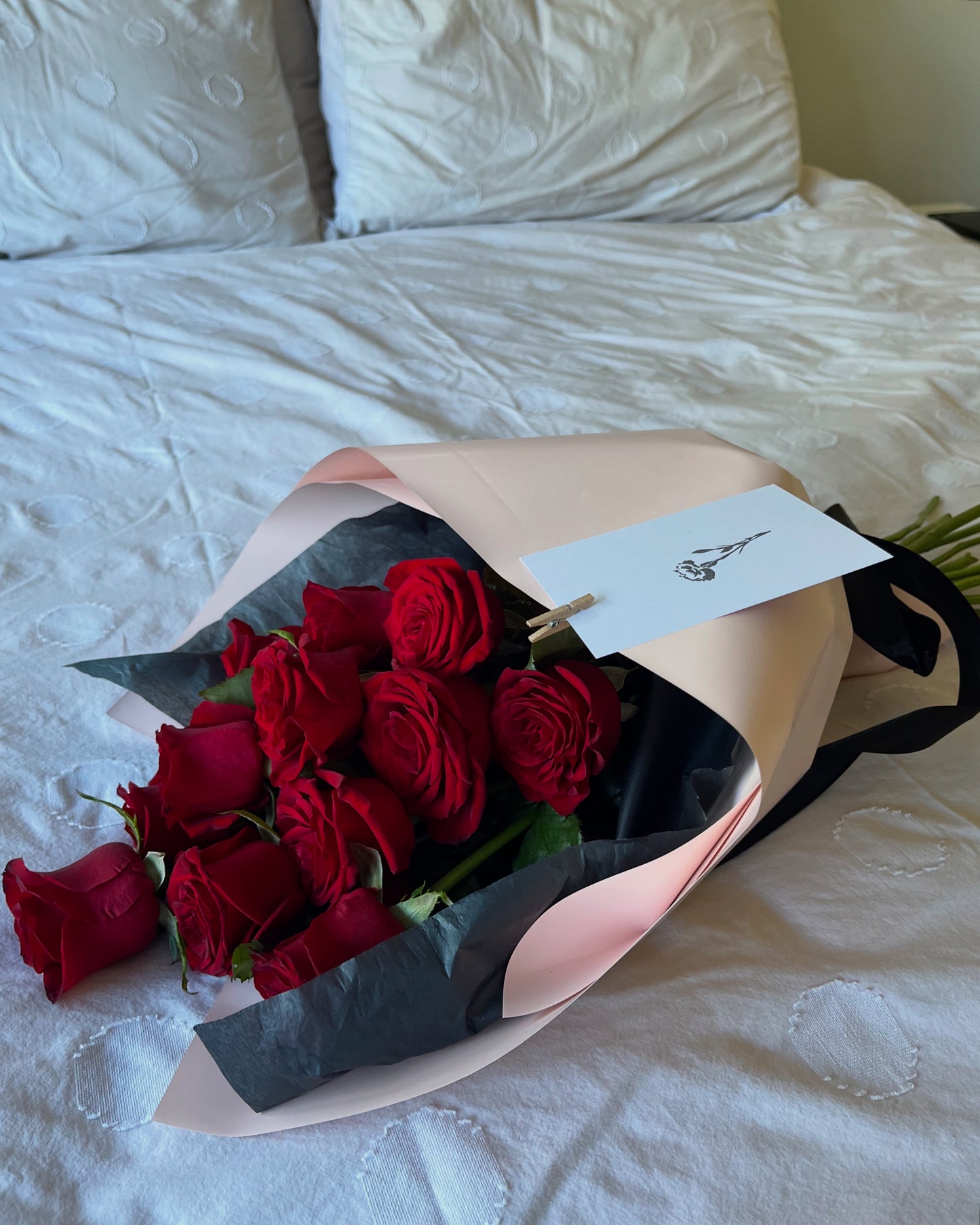 Red Rose Bouquet in Pink